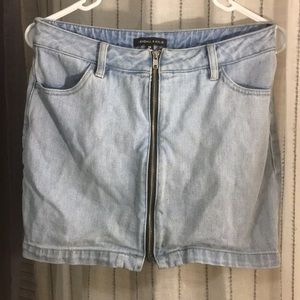 Denim Kendal and Kylie skirt